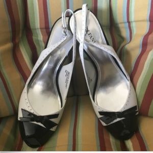 Alfani Black and white Slingback heels NWOB